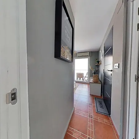 Sun Apartment *