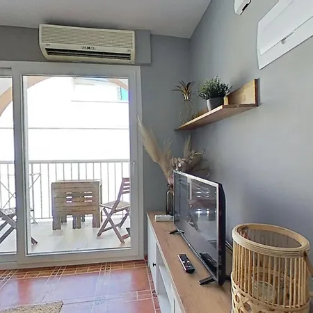 Sun Apartment *